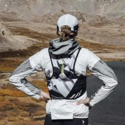 Sacs Hydratation ADIDAS TERREX GRAPHIC PRIMEBLUE 21 Gris / Noir / Blanc -Sacs de voyage Soldes Boutique 9 82948 terrex trail r vg pb noir gl8953 05